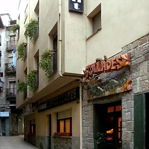 hostal-les-collades.catalonia-hotels.com/